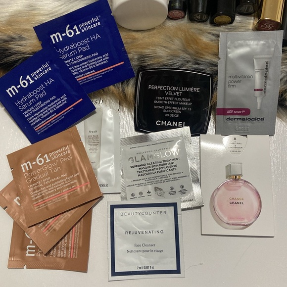 Amazing cosmetics bundle - Picture 2 of 5